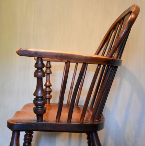 SUPERB YEW WOOD LOW BACK WINDSOR CHAIR - ADDITIONAL PHOTO 9