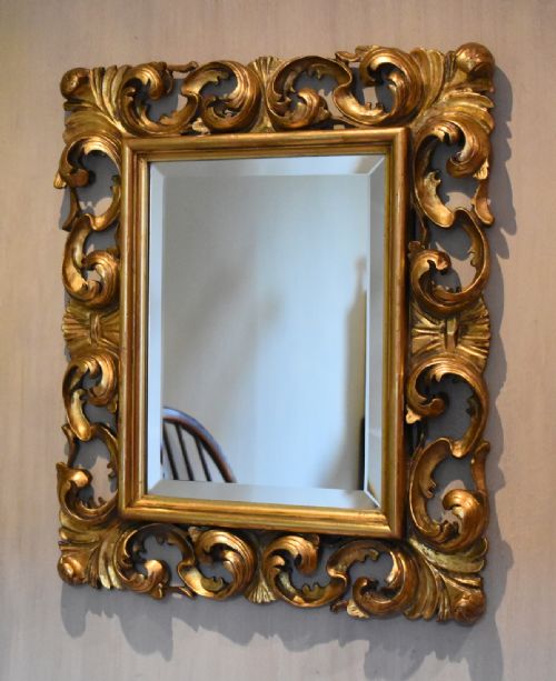 italian giltwood mirror - CATEGORY: ANTIQUE MIRRORS - DATED 1900