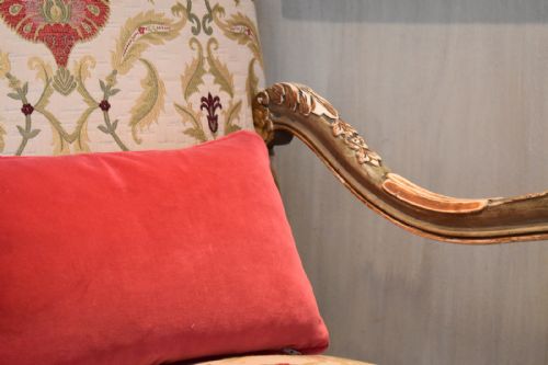 SUPERB PAINTED AND GILDED ARMCHAIR - ADDITIONAL PHOTO 5