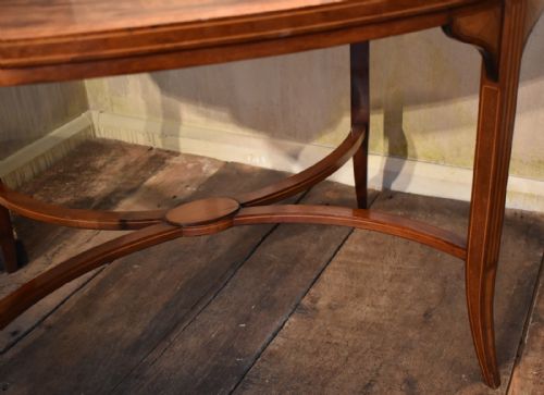 FINE FIDDLEBACK MAHOGANY ETAGERE TABLE - ADDITIONAL PHOTO 11