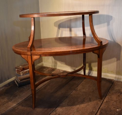 FINE FIDDLEBACK MAHOGANY ETAGERE TABLE - ADDITIONAL PHOTO 12
