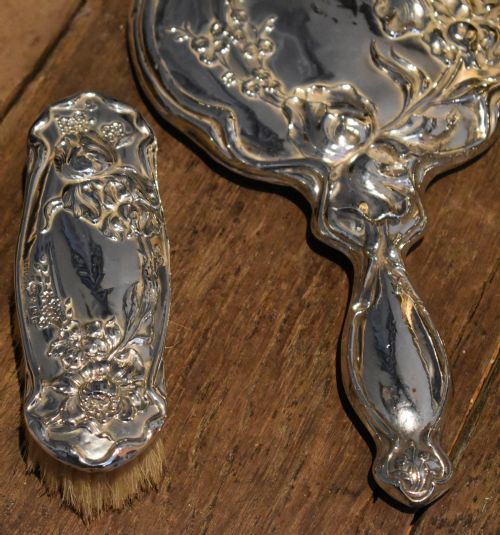 FINE ART NOUVEAU SILVER DRESSING TABLE SET - ADDITIONAL PHOTO 1
