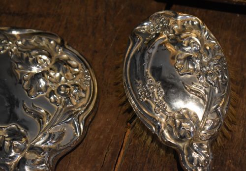 FINE ART NOUVEAU SILVER DRESSING TABLE SET - ADDITIONAL PHOTO 2