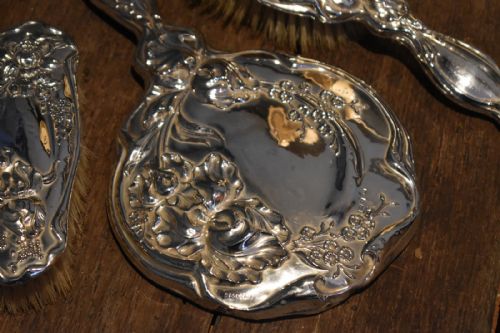 FINE ART NOUVEAU SILVER DRESSING TABLE SET - ADDITIONAL PHOTO 5