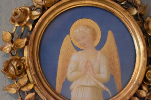 ANGEL PAINTING AFTER FRA ANGELICO IN GILTWOOD FRAME - ADDITIONAL PHOTO 7