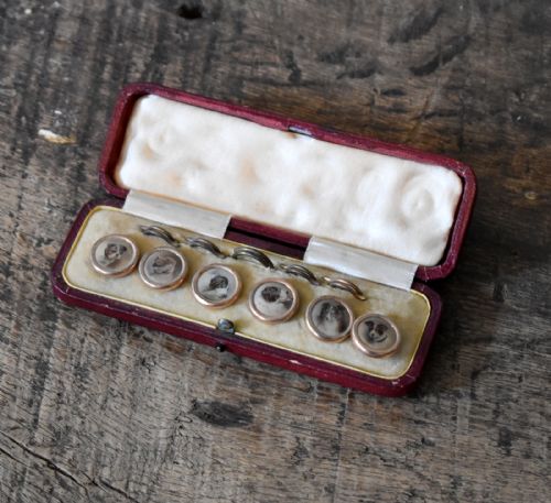 unusual set of dog design buttons - CATEGORY: ANTIQUE MISCELLANEOUS - DATED EDWARDIAN