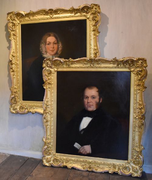 LARGE PAIR OF VICTORIAN OIL PORTRAITS - ADDITIONAL PHOTO 1