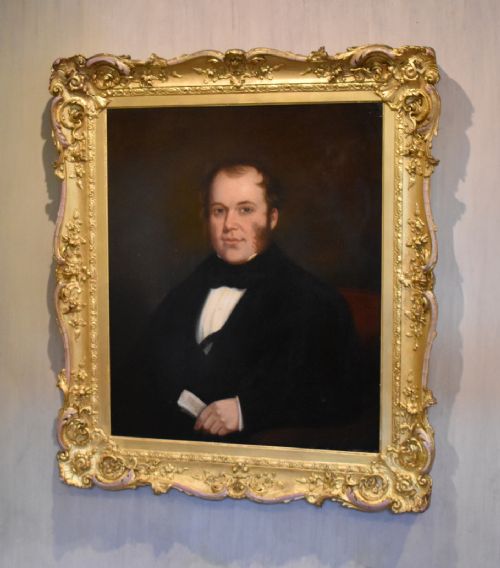 LARGE PAIR OF VICTORIAN OIL PORTRAITS - ADDITIONAL PHOTO 4