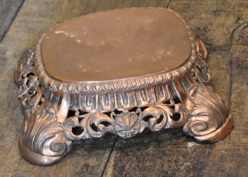 fine pierced copper repousse stand - CATEGORY: ANTIQUE METAL - DATED 1800
