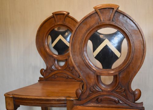 PAIR OF VICTORIAN OAK HALL CHAIRS WITH PAINTED HERALDIC PANELS - ADDITIONAL PHOTO 2