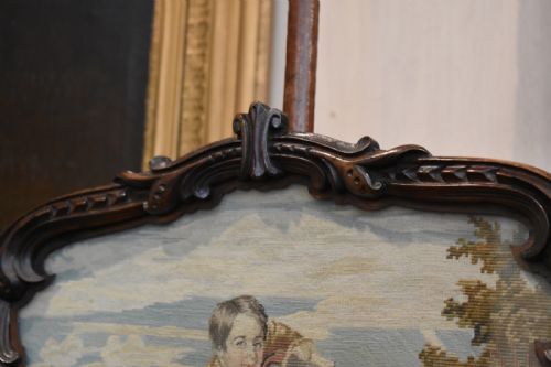 SUPERB ROSEWOOD POLE SCREEN WITH ORIGINAL NEEDLEWORK - ADDITIONAL PHOTO 4