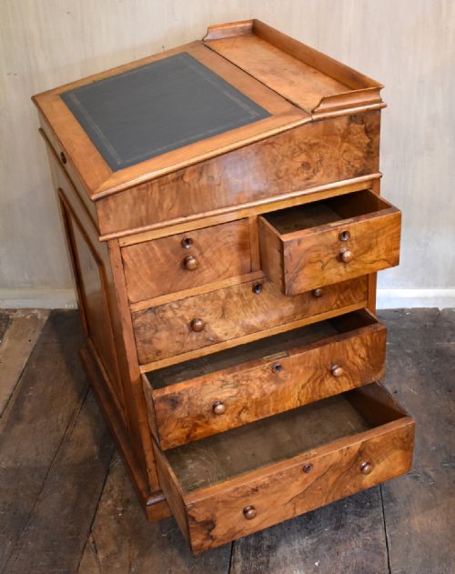 FINE QUALITY FIGURED WALNUT PEDESTAL DAVENPORT DESK - ADDITIONAL PHOTO 3
