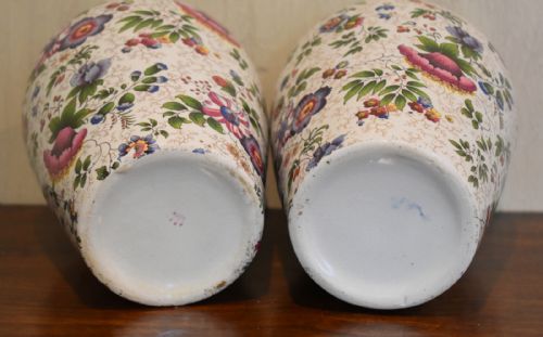 PAIR OF VICTORIAN STAFFORDSHIRE CHINTZ VASES - ADDITIONAL PHOTO 3