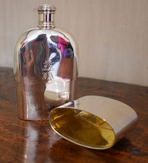 FINE EARLY VICTORIAN SOLID SILVER HIP FLASK - ADDITIONAL PHOTO 7