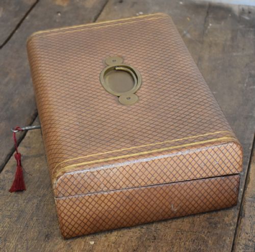 FINE VICTORIAN LEATHER WRITING SLOPE - ADDITIONAL PHOTO 2