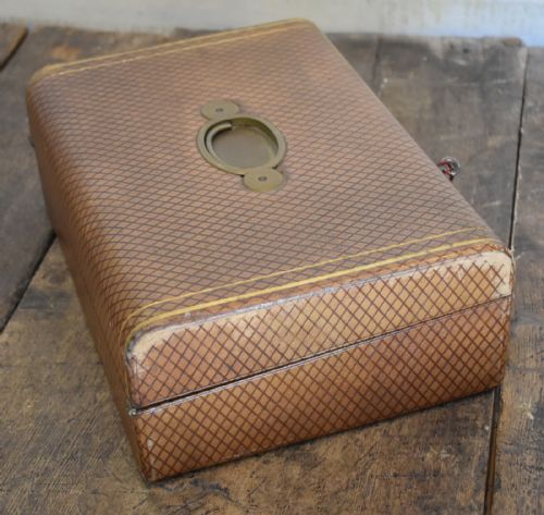 FINE VICTORIAN LEATHER WRITING SLOPE - ADDITIONAL PHOTO 4