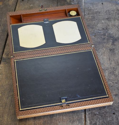 FINE VICTORIAN LEATHER WRITING SLOPE - ADDITIONAL PHOTO 5