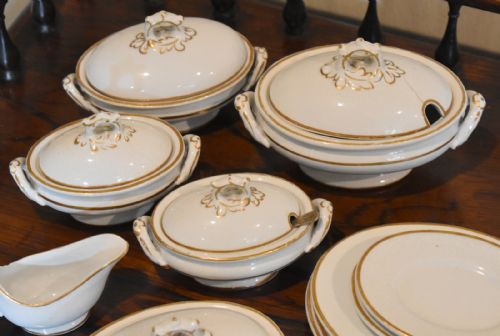 EXTENSIVE VICTORIAN CHILDS TOY DINNER SERVICE - ADDITIONAL PHOTO 5