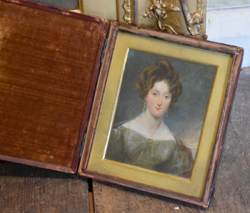 FINE VICTORIAN CASED MINIATURE OIL PORTRAIT OF A LADY - ADDITIONAL PHOTO 1