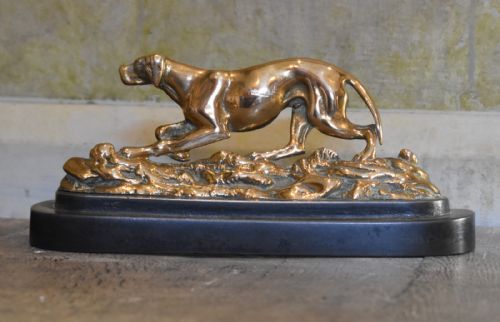 A FINE PAIR OF VICTORIAN BRASS AND IRON DOGS - ADDITIONAL PHOTO 1