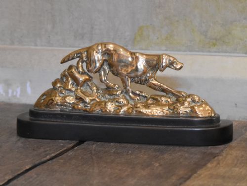 A FINE PAIR OF VICTORIAN BRASS AND IRON DOGS - ADDITIONAL PHOTO 2