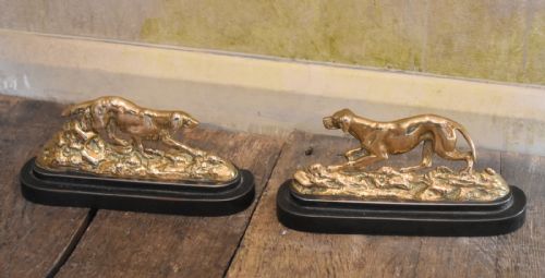 A FINE PAIR OF VICTORIAN BRASS AND IRON DOGS - ADDITIONAL PHOTO 3