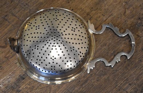 RARE GEORGIAN SILVER LEMON STRAINER - ADDITIONAL PHOTO 4