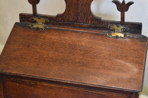 SUPERB GEORGIAN OAK CANDLE BOX - ADDITIONAL PHOTO 1