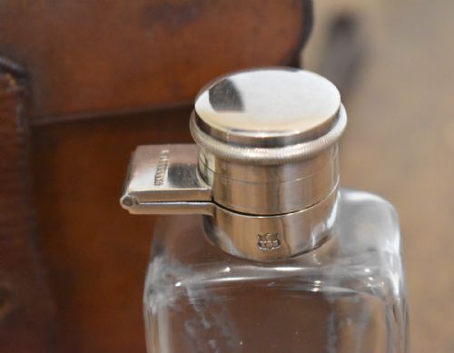 SUPERB HUNTING SET FROM HARRODS OF LONDON - ADDITIONAL PHOTO 3