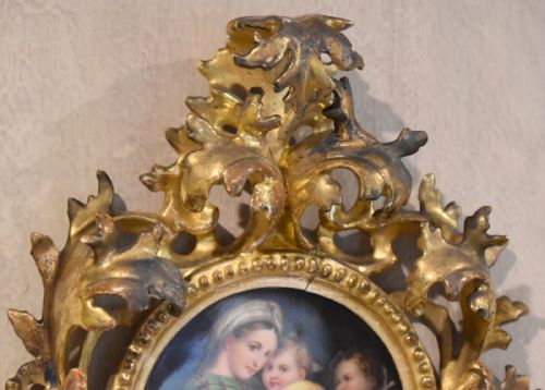 PORCELAIN PLAQUE IN ORIGINAL GILTWOOD FRAME - ADDITIONAL PHOTO 2