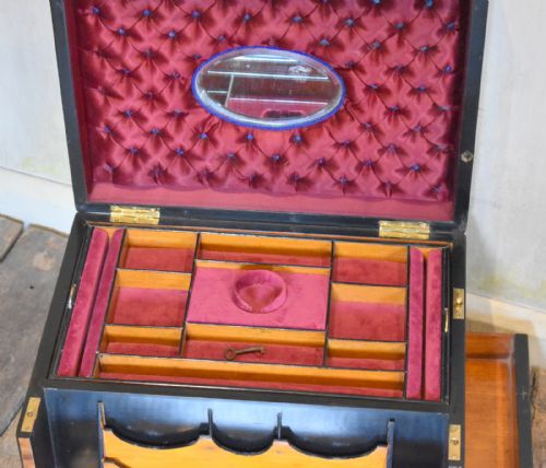 LARGE VICTORIAN FIGURED WALNUT JEWELLERY AND WRITING BOX - ADDITIONAL PHOTO 9