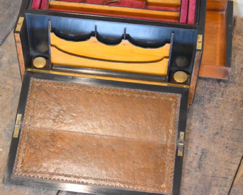 LARGE VICTORIAN FIGURED WALNUT JEWELLERY AND WRITING BOX - ADDITIONAL PHOTO 10