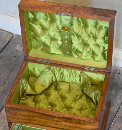 FINE QUALITY FIGURED WALNUT VICTORIAN JEWELLERY BOX - ADDITIONAL PHOTO 7