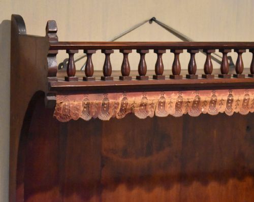 VICTORIAN GOTHIC REVIVAL HANGING CUPBOARD - ADDITIONAL PHOTO 4
