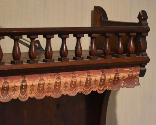 VICTORIAN GOTHIC REVIVAL HANGING CUPBOARD - ADDITIONAL PHOTO 5