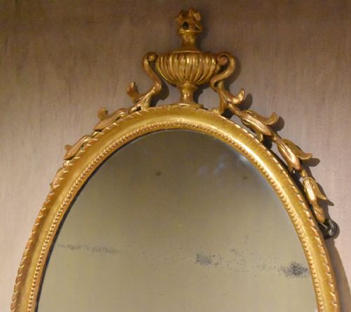 FINE OVAL CARVED GILTWOOD MIRROR - ADDITIONAL PHOTO 2