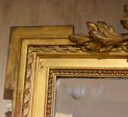 FINE QUALITY GILT WALL MIRROR WITH MUSICAL MOTIFS - ADDITIONAL PHOTO 4