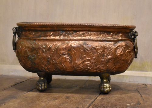 large copper wine cistern or cooler - CATEGORY: ANTIQUE METAL - DATED 1800