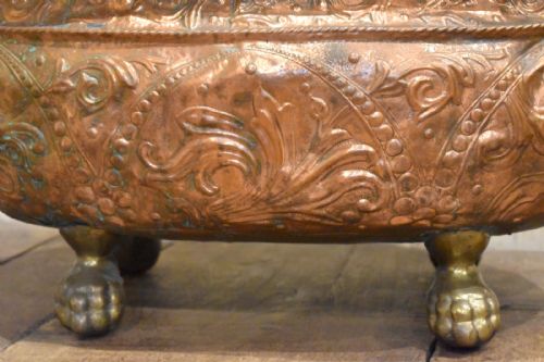 LARGE COPPER WINE CISTERN OR COOLER - ADDITIONAL PHOTO 2