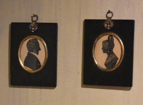 A FINE PAIR OF LATE REGENCY SILHOUETTES - ADDITIONAL PHOTO 1