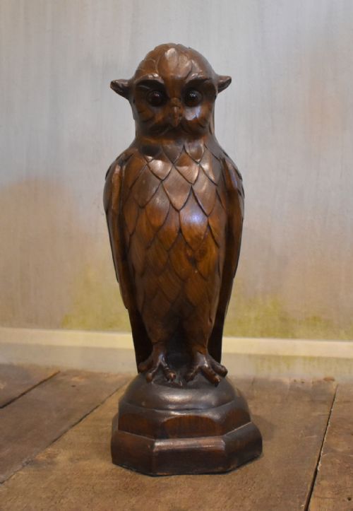 large victorian woodcarving of an owl - CATEGORY: ANTIQUE SCULPTURES - DATED 1880