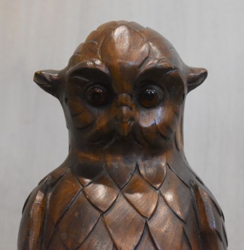 LARGE VICTORIAN WOODCARVING OF AN OWL - ADDITIONAL PHOTO 1
