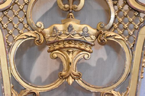 SUPERB PAIR OF GILT SALON CHAIRS EX CLUMBER PARK - ADDITIONAL PHOTO 3
