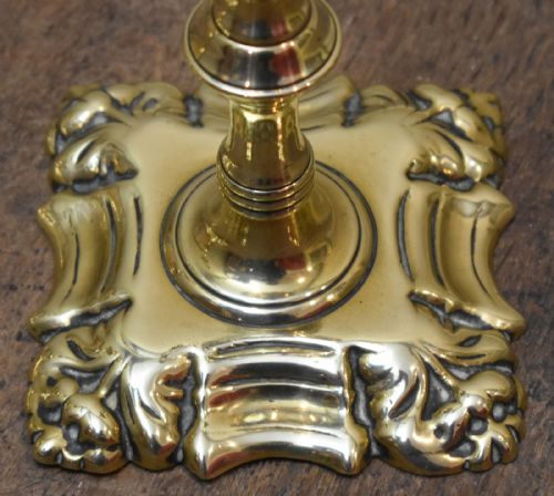 PAIR OF GEORGIAN BRASS CANDLESTICKS - ADDITIONAL PHOTO 2