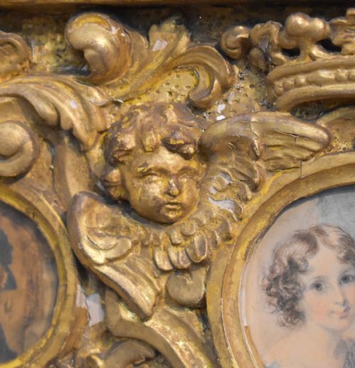 UNUSUAL TRIPTYCH OF WATERCOLOUR MINIATURES IN CARVED GILTWOOD FRAME - ADDITIONAL PHOTO 6