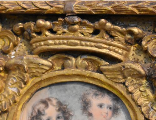 UNUSUAL TRIPTYCH OF WATERCOLOUR MINIATURES IN CARVED GILTWOOD FRAME - ADDITIONAL PHOTO 7