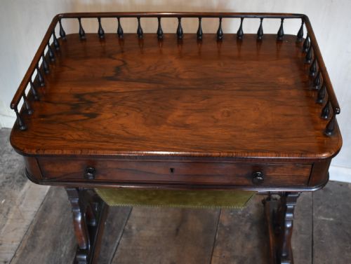FINE LATE REGENCY ROSEWOOD SEWING AND WRITING TABLE - ADDITIONAL PHOTO 1