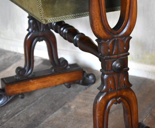 FINE LATE REGENCY ROSEWOOD SEWING AND WRITING TABLE - ADDITIONAL PHOTO 4