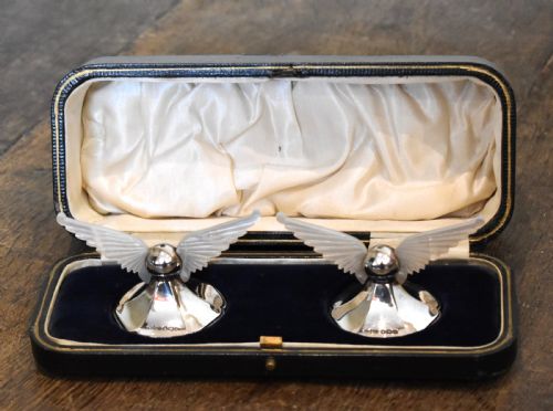 unusual boxed pair of silver winged knife rests - CATEGORY: ANTIQUE SILVER - DATED 1910