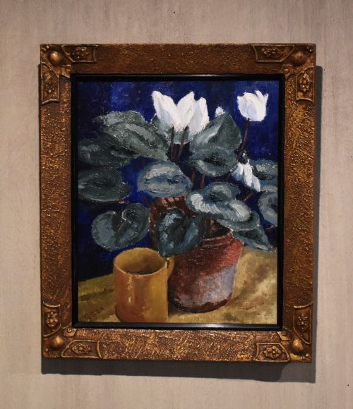 still life oil painting of cyclamen by kathleen tyson 18981982 - CATEGORY: ANTIQUE ART - DATED 1940